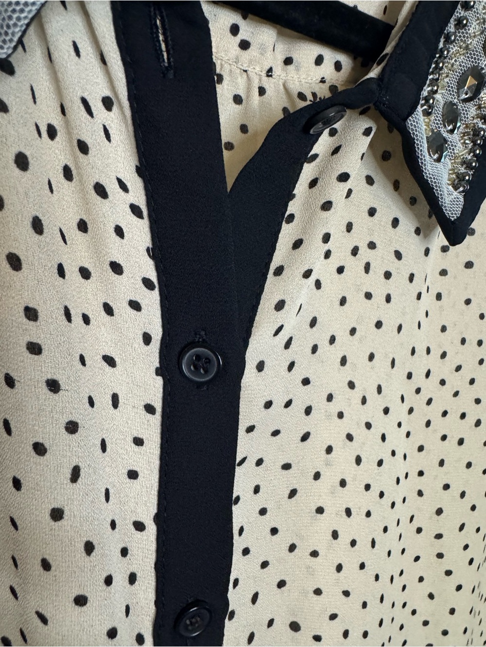 Metaphor Cream Polka Dot Sleeveless Blouse with Embellished Collar - Picture 6 of 8